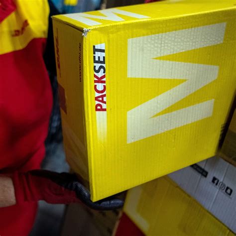 dhl uhrzeit pakete.